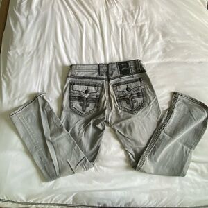 Men’s rock revival jeans. Size 34